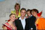 Utrecht 9 november 2003
Premiere Mama Mia in Utrec ht
Doris Baaten, Ellen Evers Simone Kleinsma en Jim Idols