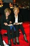 Utrecht 9 november 2003
Premiere Mama Mia in Utrec ht
Ellen Vogel (rechts)