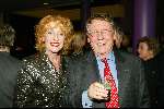 Gouda  17 november 2003
Premiere hemelbed met jos brink en liesbeth List
Gerrie v d klei en John lanting met glaasje bier