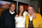 Loosdrecht 28 november 2003
Presentatie  Issue in het witte huis in Loosdrecht
Jan des Bouvrie met zoon Jean Marc des Bouvrie en Nicole des Bouvrie