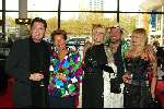 Utrecht 9 november 2003
Premiere Mama Mia in Utrec ht
Janine v d Ende Barry Hay met Henk Schiffmacher
