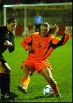 Eindhoven, 22 november 2003
Interland damesvoetbal Nederlnad-Belgie, eindstand 3-0
Manoe Meulen spelend voor Braakhuizen