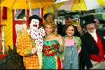 Amsterdam 16 november 2003
Premiere Pipo de Clown in het pathe arena theater
Mariska v Kolck   en Pipo de Clown met cast
