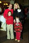 Kaatsheuvel 7 november 2003
Premiere doornroosje in dce efteling
Monique Collignon met man en kinderen