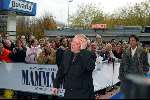 Utrecht 9 november 2003
Premiere Mama Mia in Utrec ht
Paul de Leeuw