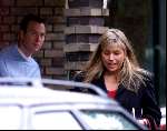 Laren, 6 september 2000
Maxima met de chauffeur van het Koninklijkhuis bij tandarts Beekmans.