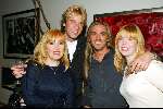 Amstelveen 26 november 2003
Presentatie boek Robert Schoemacher bij Special Sports.
Yvonne Keeley met dochter en Adam Curry en Tom Sebastian