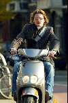 Amsterdam 8 november 2003
Tygo Gernandt op scooter