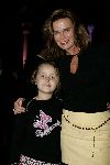 Rotterdam 6 december 2004
Optreden Gerard Joling in Ahoy.
Anita Schuts met dochter Eva