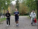 Amsterdam 31 oktober 2004
Connie Breukhoven hardlopen met Hans Breukhoven en PA Edwin in Vondelpark
