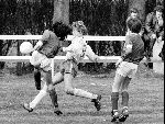 Edwin Smulders in aktie voor PSV TOP B Jeugd tegen Fretin (Frankrijk ) 3 april 1983
