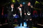 Rotterdam 6 december 2004
Optreden Gerard Joling in Ahoy.
Gerard Joling  met Rene Froger en gordon in kilt