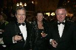 Amsterdam 29 november 2004
Presentatie nieuwe lijn Hans Schreuder in Tuschinski.
Otto Lenselink met vrouw en harry Mens
