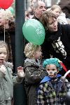 Amsterdam 27 november 2004
Sinterklaas op de cornelis schuytstraat.
Vrouw en zoon Jack Spijkerman