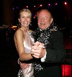 Arnhem 19 november 2004
Gala van de Ronnie Tober Foundation.
Jan Jochems en Anouk Voorveld