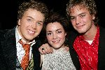 Eindhoven 21 november 2004
Premiere Hello Dolly in schouwburg Eindhoven.
Kim Lian v d Meij met Jamai Idols en Jim Bakkum
