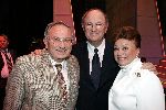 Amsterdam 26 november 2004
Premiere Andre v Duin in Carre
Joop v d Ende Corrie v Gorp en Frans v Dusschoten