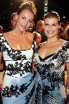 Amsterdam 8 november 2004
Premiere Bridget Jones  in tuschinski.
Mickey Hoogendijk en Anouk v Nes