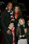 Almere 12 november 2004
Premiere Incredibles in nieuwe bioscoop Almere.
Quinty Trustfull met Orlando Trustfull en zoontje
