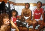 PSV Landskampioen 1986/1987
v.l.n.r.: Michel Valke - Ruud Gullit - Rene v d Gijp en Frank Arnesen
Venlo, 28 Mei 1987
Excelsior-PSV, eindstand 2-3