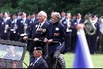 Soestdijk 27 juni 2001
 Prins Bernhard en Prins Willem Alexander bij het defile  op soestdijk.