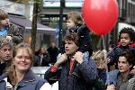 Amsterdam 27 november 2004
Sinterklaas op de cornelis schuytstraat.
Reinout Oerlemans met Tijmen