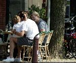 Amsterdam 30 mei 2003
Reinout Oerlemans op terras met Tijmen Daniele Overgaag Antonie Kamerling en Isa Hoes