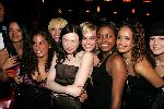 Amsterdam 8 november 2004
Premiere Bridget Jones  in tuschinski.
Renee Zellweger met finalisten Popstars