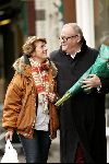 Amsterdam 23 november 2004
Simone Kleinsma met Guus Verstraete op cornelis Schuytstraat