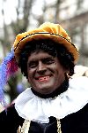 Amsterdam 27 november 2004
Sinterklaas op de cornelis schuytstraat.
Zwarte Piet