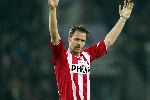 Eindhoven, 1 November 2005
Wedstrijd Champions League seizoen 2005/2006tussen PSV-AC Milaan, eindstand 1-0
Blijdschap bij Andre Ooijer
Foto: © Peter Smulders