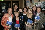 Amsterdam 7 november 2005
Presentatie boek van Agnes v Oeveren .
Dick Cohen Vera Mann Chantal janzen Stanley Burlesson Jon v Eerd Rene v Kooten en Agnes v Oeveren