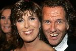 Hilversum14 november 2005
40 jaar BZN in studio 21.
BZN met koninklijke onderscheiding. 
Carola Smit en Andre Rieu