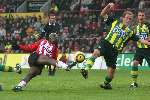 Eindhoven, 27 november 2005 Kompetitiewedstrijd Seizoen 2005/2006 
PSV-ADO Den Haag, eindstand 3-0 
Arouna Kone met een poging op doel