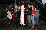 Den Hoog 27 november 2005
Guido den Aantrekker als sinterklaas en Matthijs Albers als zwart piet op bezoek bij kinderen van Bn ers.
Bas Westerweel met Babette v Veen en hun kinderen