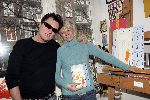 Amsterdam 23 november 2005
Barry Hay met zijn vrouw Sandra met hun kinderboek.
