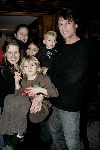 Den Hoog 27 november 2005
Guido den Aantrekker als sinterklaas en Matthijs Albers als zwart piet op bezoek bij kinderen van Bn ers.
Bas Westerweel met Babette v Veen en hun kinderen