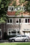 Amsterdam 6 november 2005
Chazia Mourali is samen met haar vriend gaan kijken voor huis op Apollolaan 46 in Amsterdam