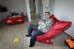Fijnaart 5 november 2005
Frans Bauer verbouwing huis klaar.   Frans in nieuwe aanbouw