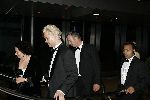 Rotterdam 9 november 2005
Premiere Holiday on ice in ahoy.
Geert Wilders met zijn vrouw Crisztina en beveiliging