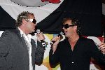 Amsterdam 10 november 2005
Presentatie dvd Gerard Joling en Gordon bij Fame.
optreden met zonnebril