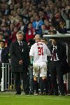 Eindhoven, 1 November 2005
Wedstrijd Champions League seizoen 2005/2006 tussen PSV-AC Milaan, eindstand 1-0
Jaap Stam haalt DaMarcus Beasley
onderuit en krijgt zijn tweede gele kaart (rood ) en kan vertrekken . Trainer Carlo Ancelotti is niet blij
© Foto: Peter Smulders