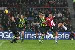 Eindhoven, 27 november 2005 Kompetitiewedstrijd Seizoen 2005/2006 
PSV-ADO Den Haag, eindstand 3-0 
Jan Vennegoor of Hesselink kopt 2-0 binnen
© Foto Bart Bel