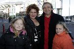 Amsterdam 16 november 2005
Premiere Chicken Little in Pathe arena.
Marjolein Touw met dochters en Jon v Eerd