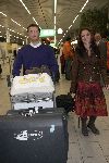 Schiphol 2 november 2005
Leontien v Moorsel met haar man Michael Zijlaard op schiphol. Ze gingen naar New York voor de marathon
