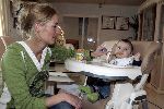 Fijnaart 5 november 2005
Frans Bauer verbouwing huis klaar. Mariska met Frans jr