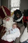 Nigtevecht 27 november 2005
Guido den Aantrekker als sinterklaas en Matthijs Albers als zwart piet op bezoek bij kinderen van Bn ers.
Anouk Smulders met haar zoontje Max