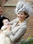 Wassenaar 19 november 2005
Doop prinses Alexia en kerk Wassenaar.
Maxima met Alexia en Prins Willem Alexander met Amalia
