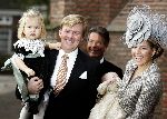 Wassenaar 19 november 2005
Doop prinses Alexia en kerk Wassenaar.
Maxima met Alexia en Prins Willem Alexander met Amalia