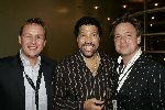 Amsterdam 27 november 2005
Lionel Ritchie optreden voor Holland casino
Lionel met Mike Dobbinga en Chris entertainment groep